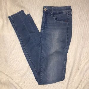 Abercrombie & Fitch medium wash skinny jeans